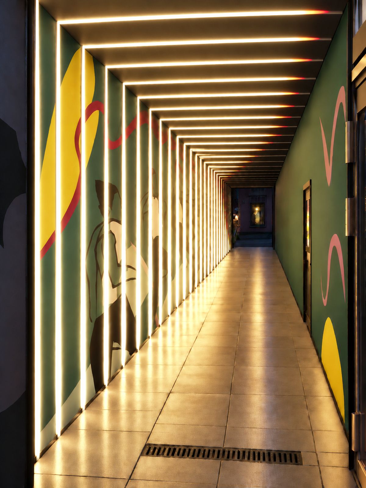 Tunnel concept: the frames shift from gold toward a cooler morning white